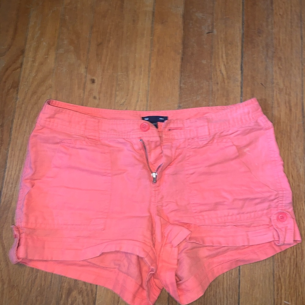 Gap pink shorts
